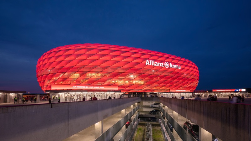 Với sự đầu tư hoành tráng, Allianz Arena được coi là sân vận động hiện đại nhất Với sự đầu tư hoành tráng, Allianz Arena được coi là sân vận động hiện đại nhất